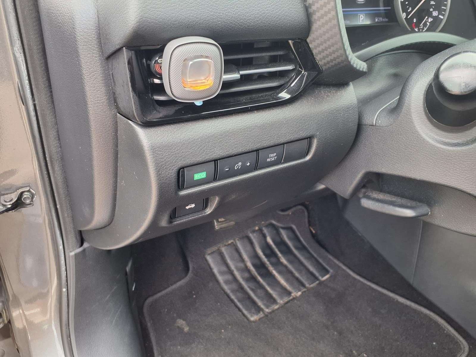 2021 Nissan Sentra SR Gray at Mac Haik CDJR North Houston