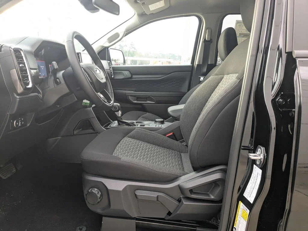 New 2025 Shadow Black Ford XLT image 13