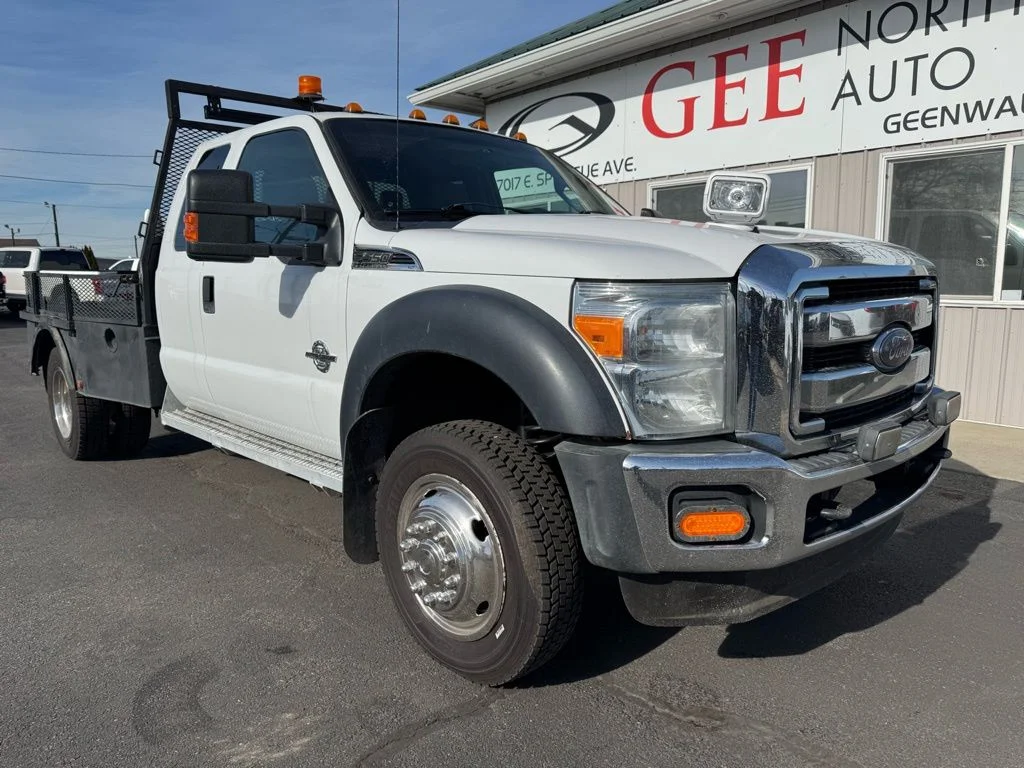 2015 Ford F-550 - Photo 9