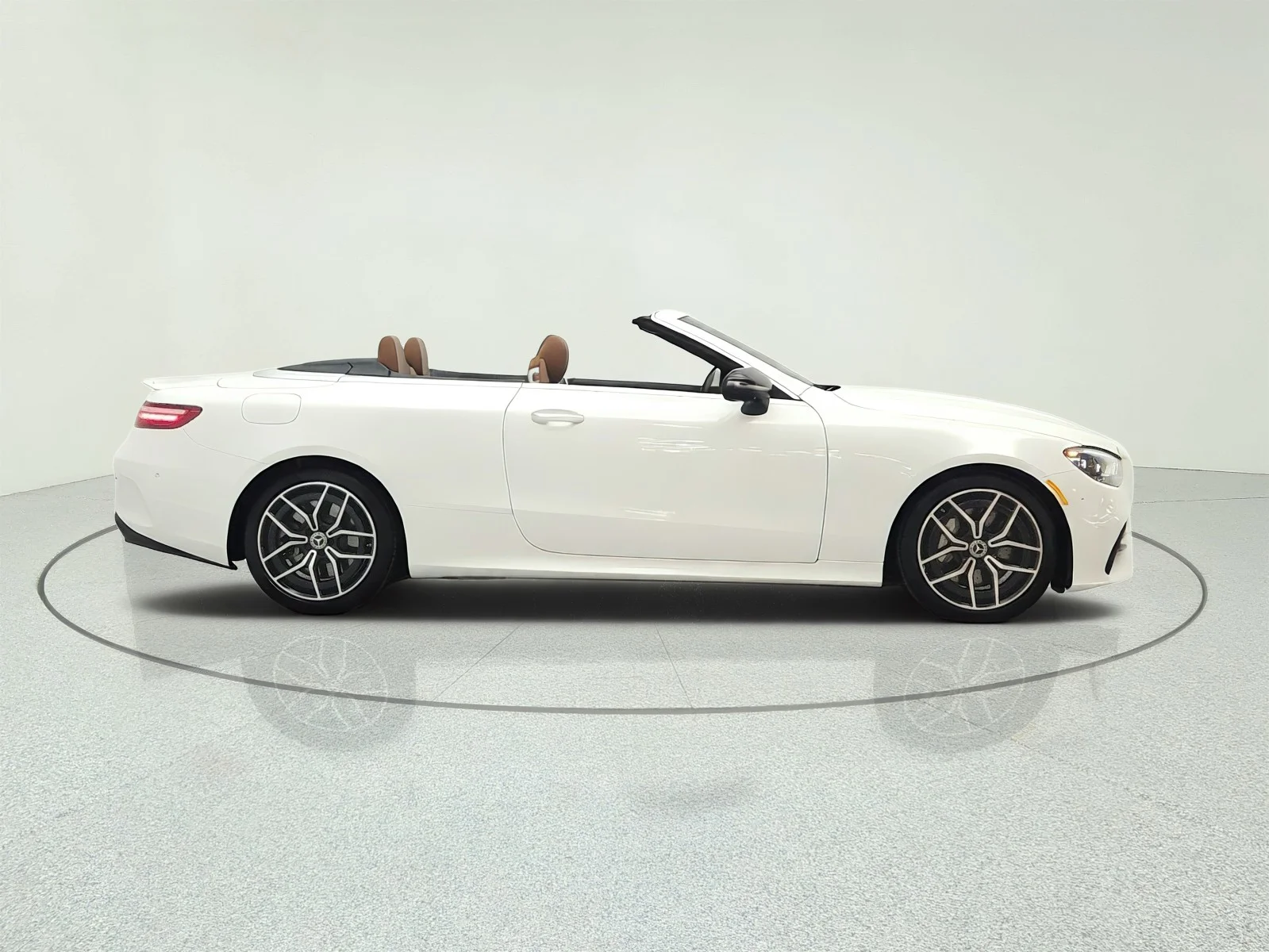 Certified Used 2023 Polar White Mercedes-Benz E 450 RWD Cabriolet image 4