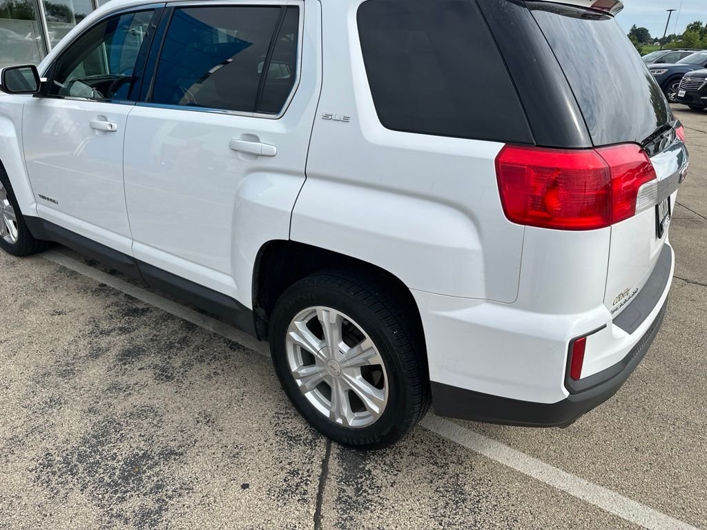 Used 2017 White GMC SLE-1 image 4