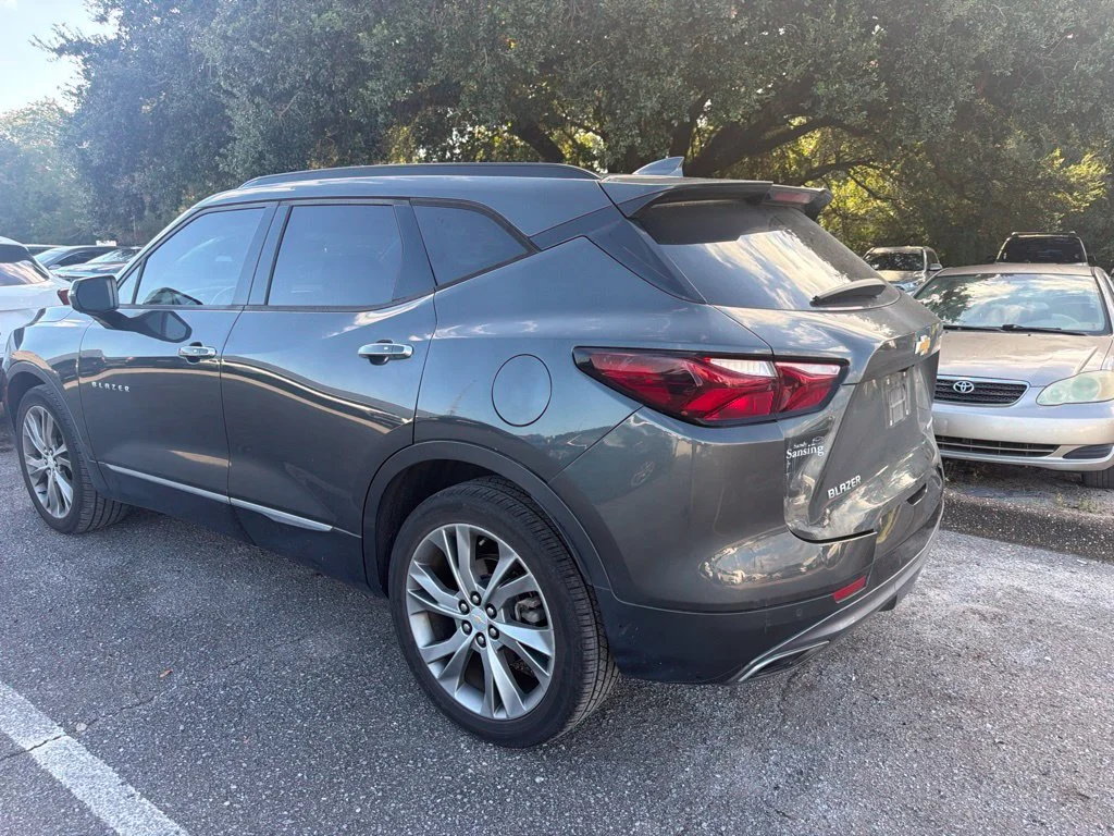 Used 2020 Gray Chevrolet Premier image 4