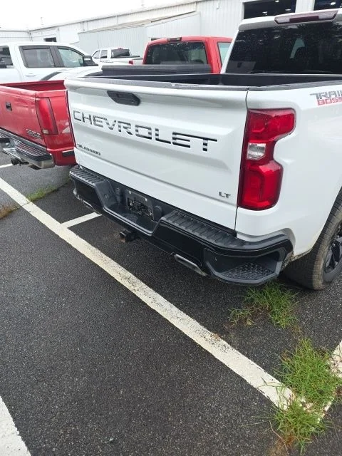 Used 2020 White Chevrolet LT Trail Boss image 9