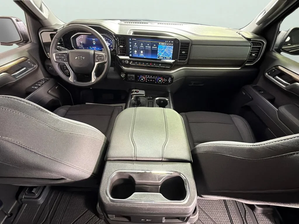 Used 2026 Black Chevrolet RST image 32