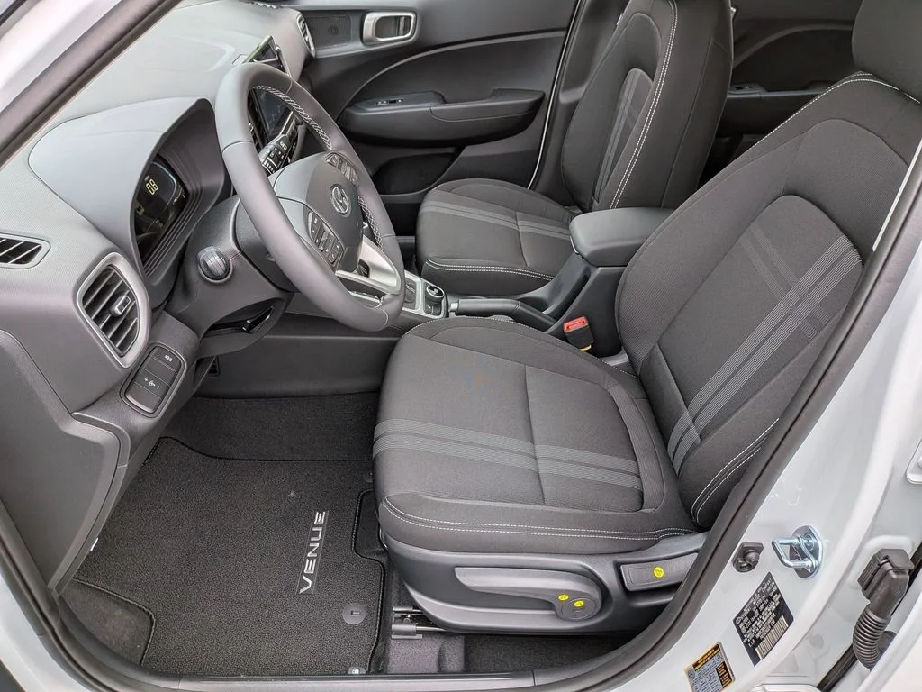New 2026 White Hyundai SEL image 10