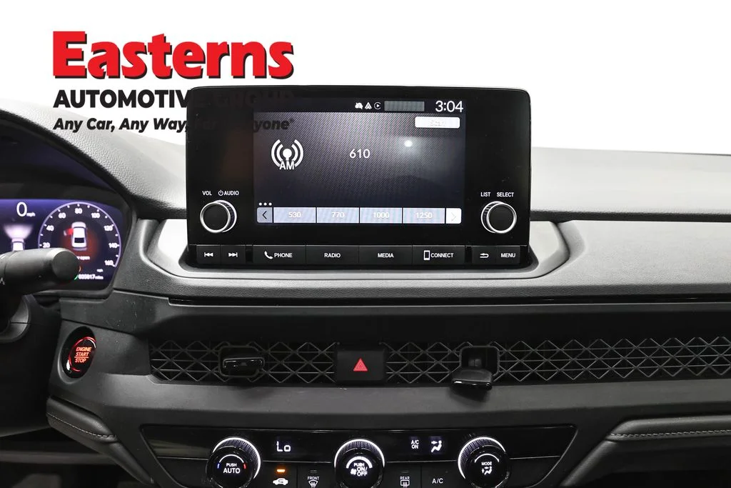 Used 2025 Silver Honda LX image 12