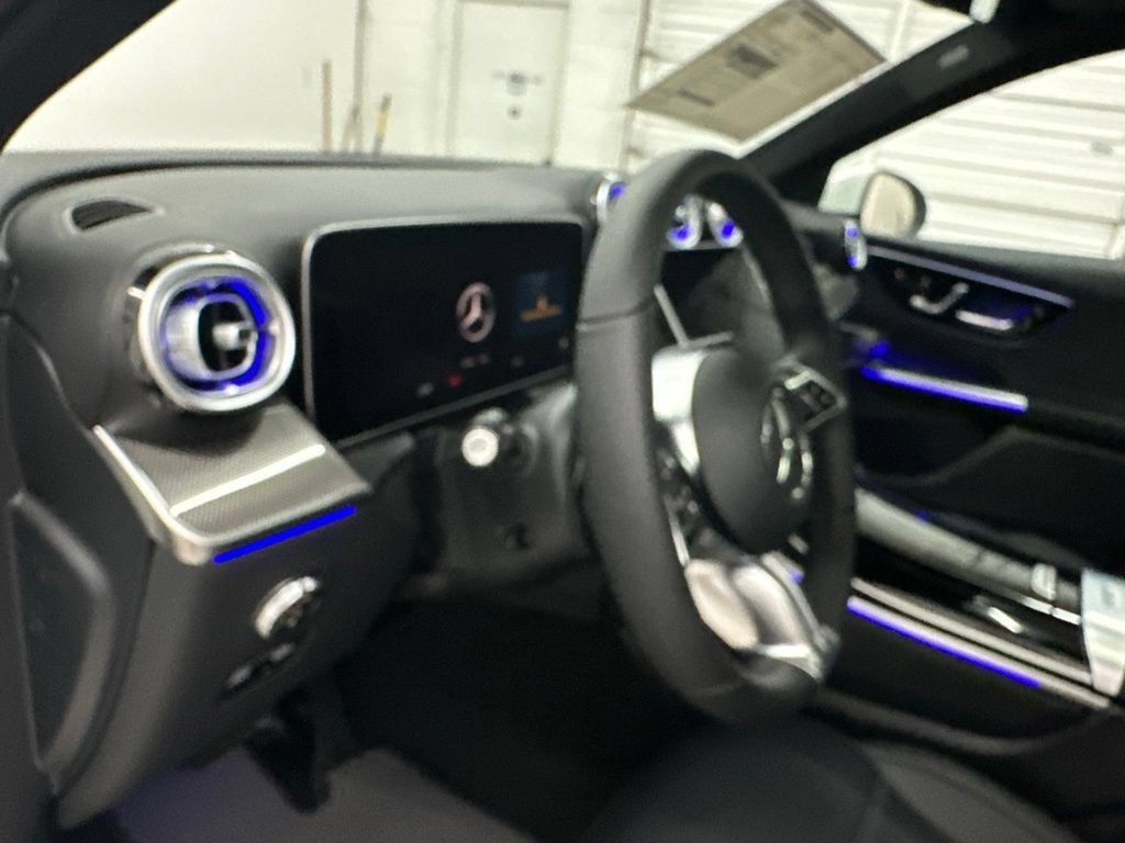 New 2027 Polar White Mercedes-Benz GLC 300 image 43