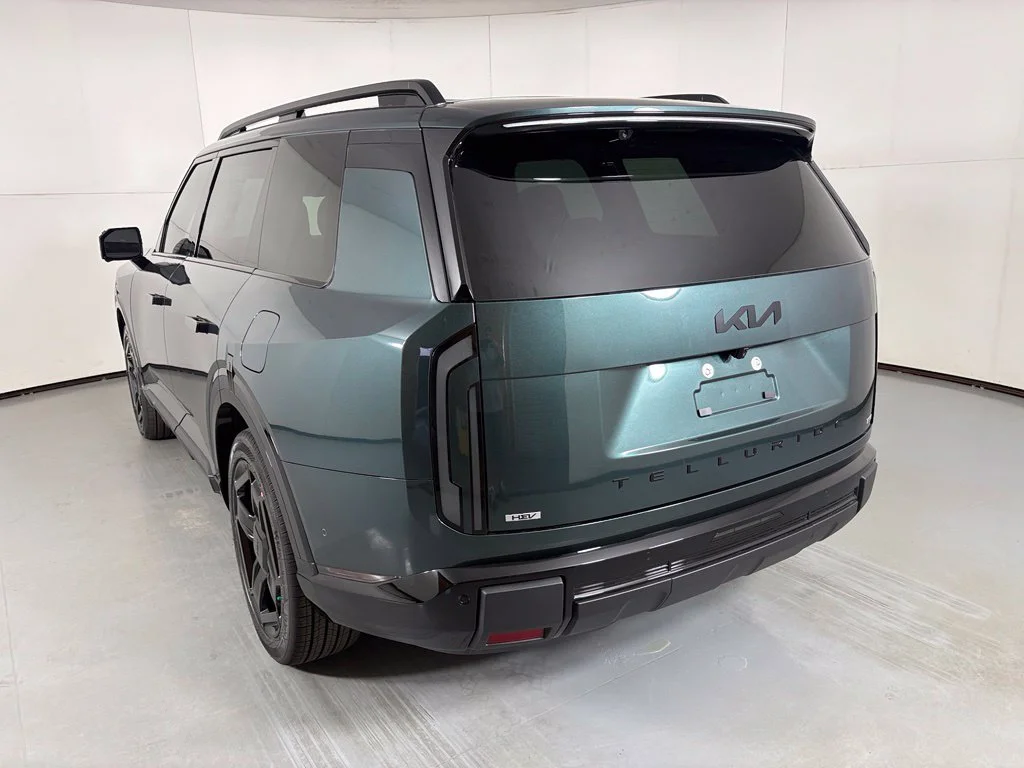 New 2027 Black Jade Green Kia X-Line SX Prestige image 6