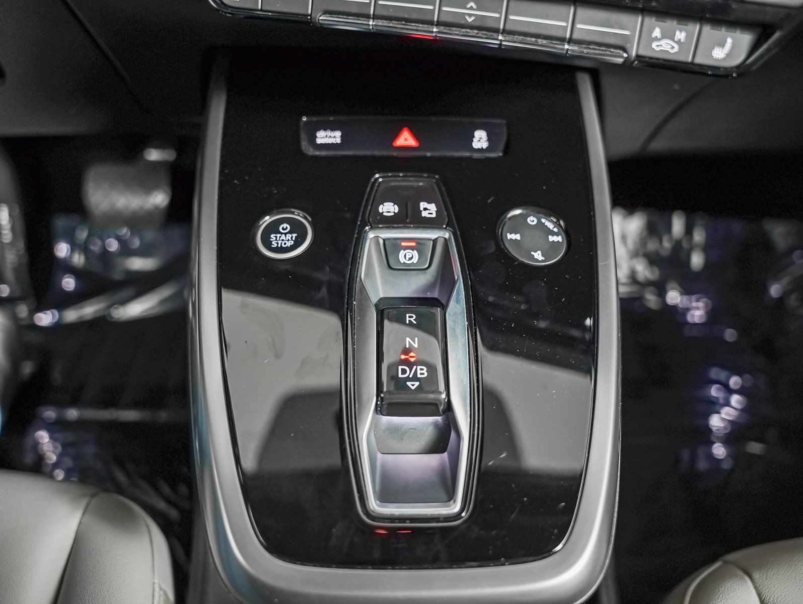 Used 2023 Pebble Gray Audi Prestige image 15