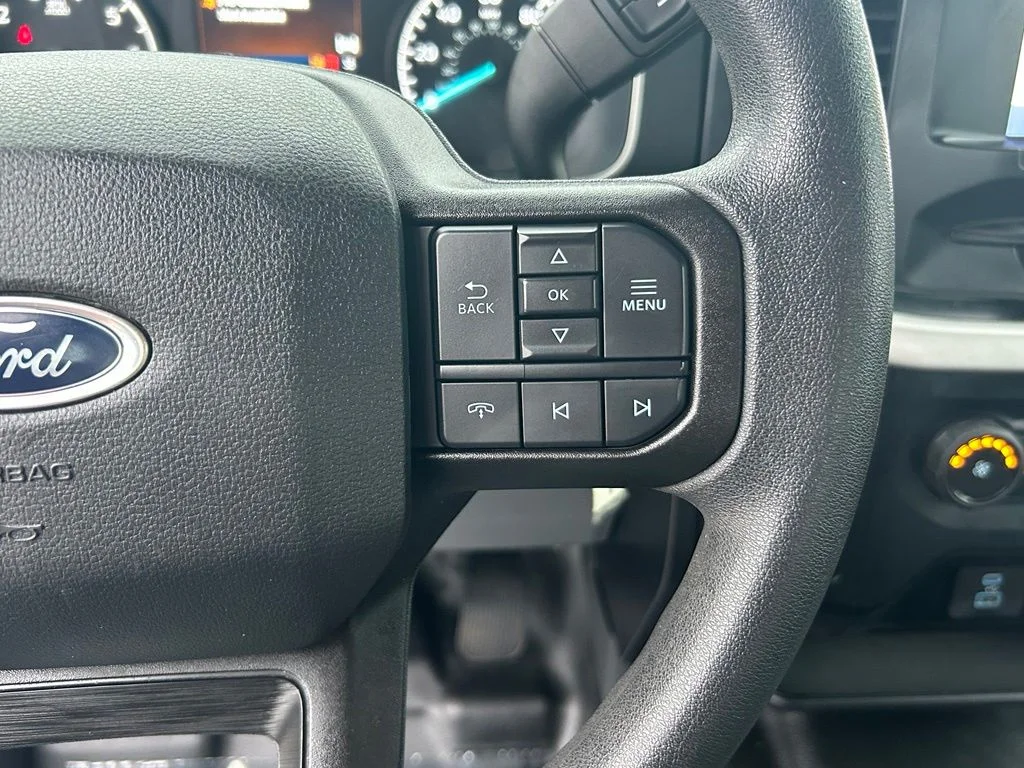Used 2023 Oxford White Ford XL image 38
