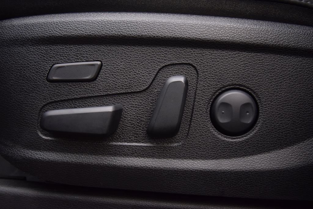 Used 2022 Black Kia SX image 24