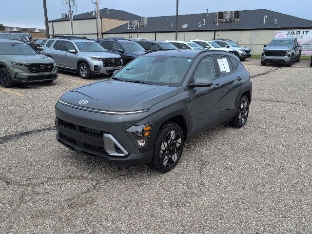 Used 2025 Gray Hyundai SEL image 14