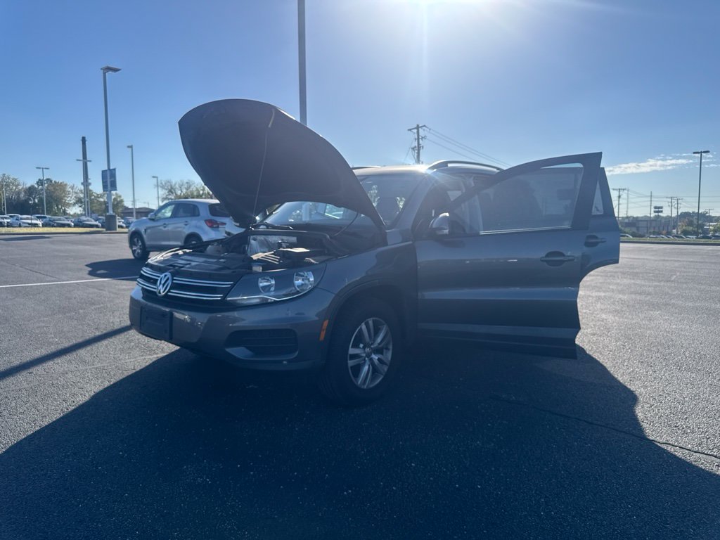Used 2017 Gray Volkswagen 2.0T S image 21