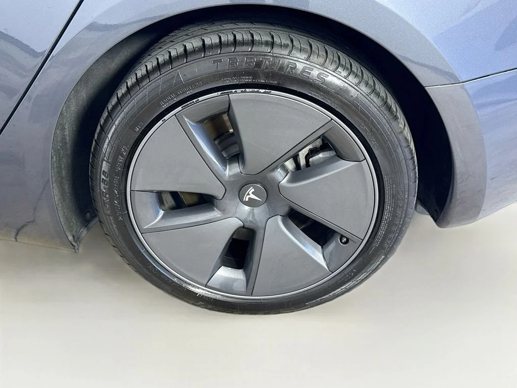 Used 2023 Gray Tesla Base image 31