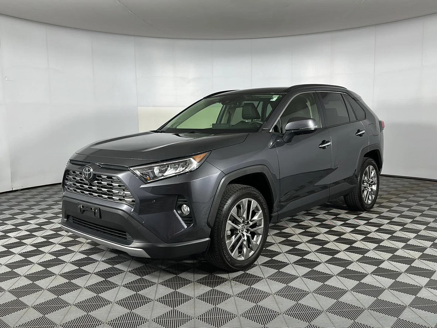 Used 2019 Magnetic Gray Metallic Toyota Limited image 3