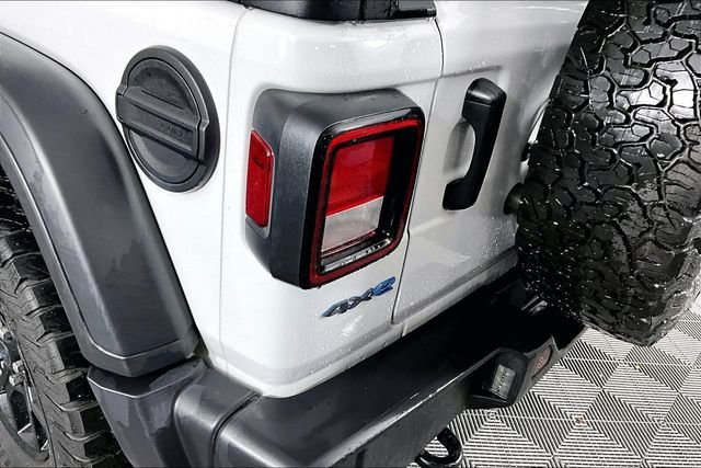 Used 2025 White Jeep Willys 4xe image 22