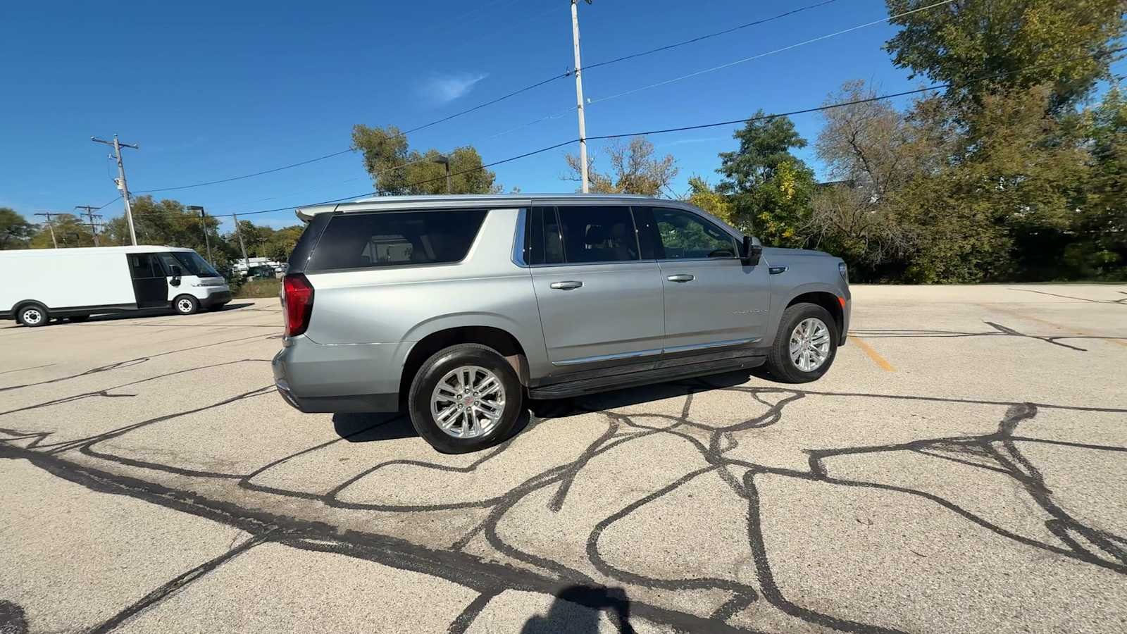 Certified Used 2024 Sterling Metallic GMC SLT image 8