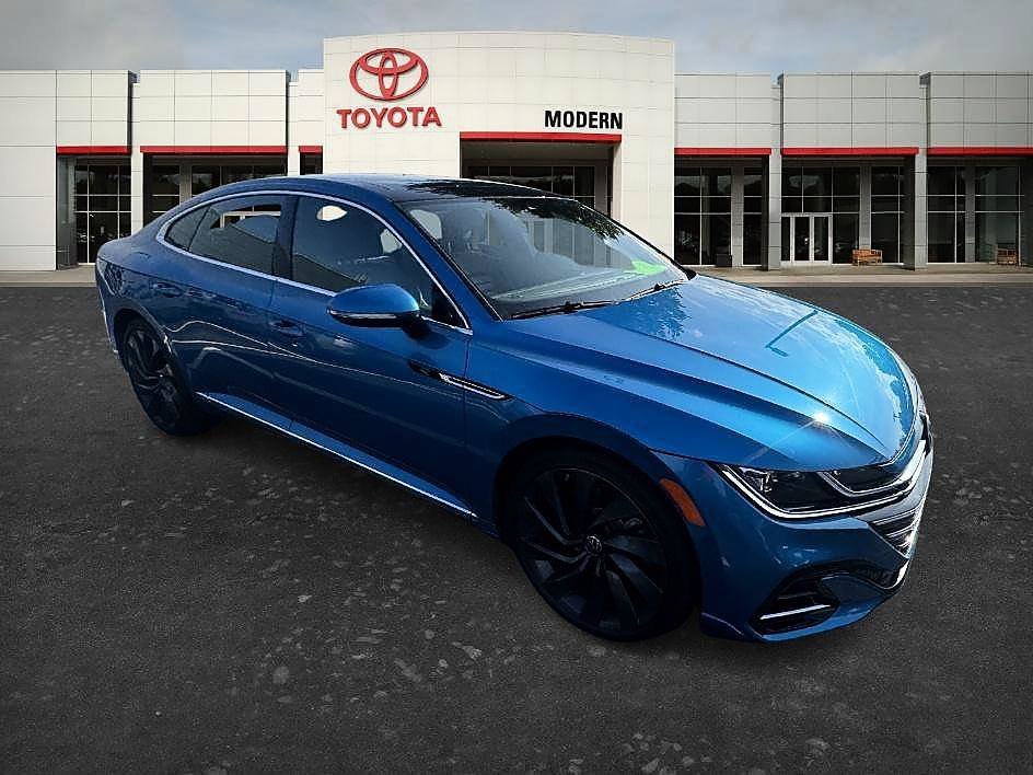 Used 2023 Blue Metallic Volkswagen SEL R-Line image 11