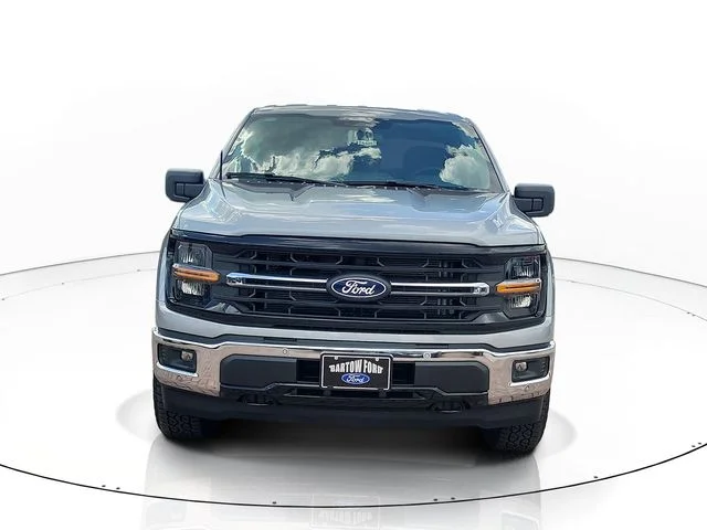 New 2026 Silver Metallic Ford XLT image 2