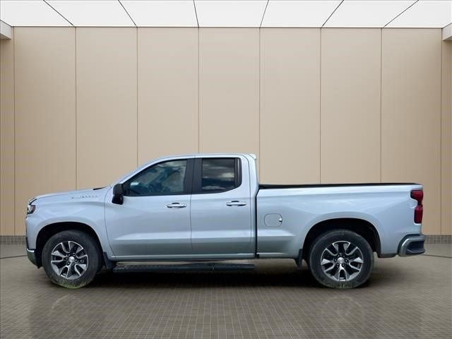 Used 2020 Silver Chevrolet LT image 9