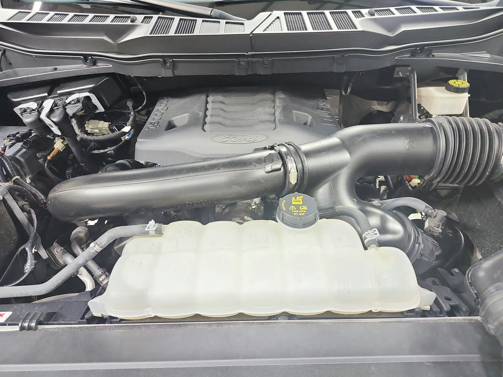 Used 2023  Ford XLT image 18