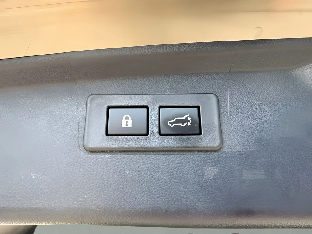 Used 2025 Green Subaru Touring XT image 32