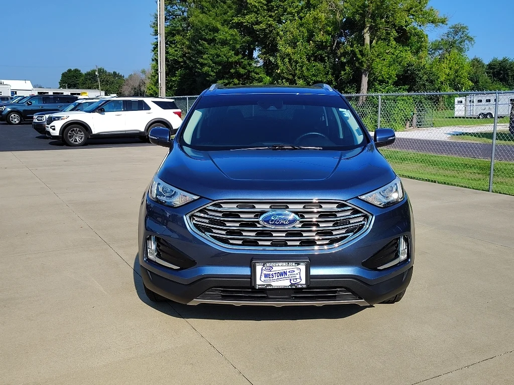 Used 2019 Blue Metallic Ford SEL image 2