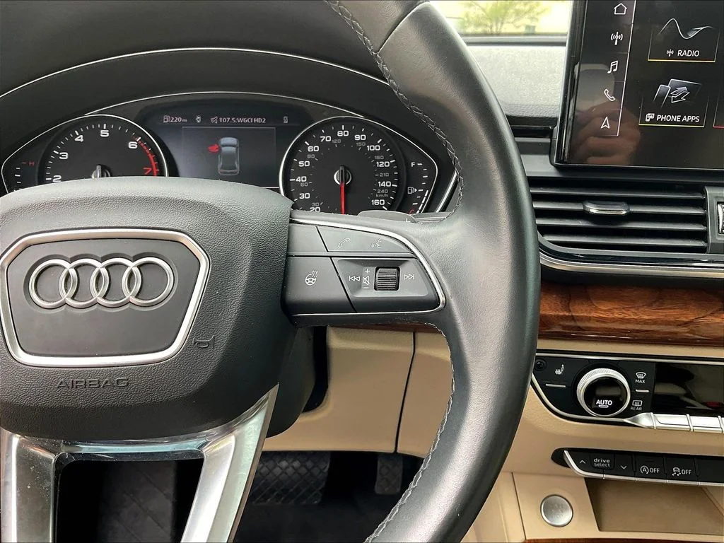 Used 2022 Ibis White Audi 45 S line Premium image 12