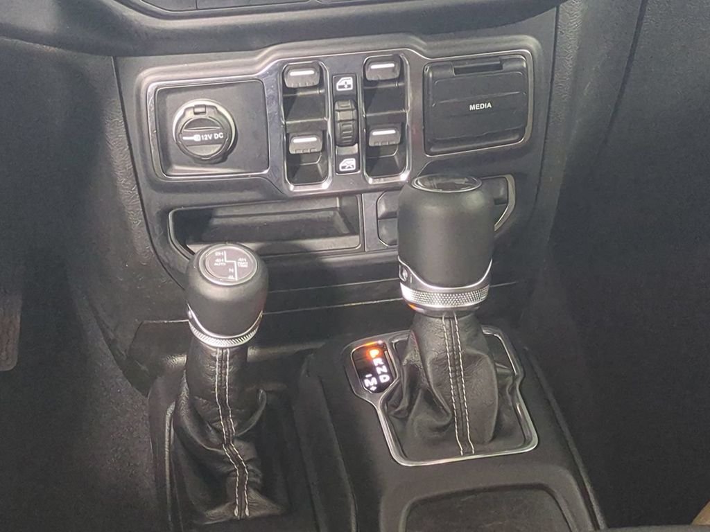 2022 Jeep Wrangler Unlimited Sahara 4XE - Photo 21