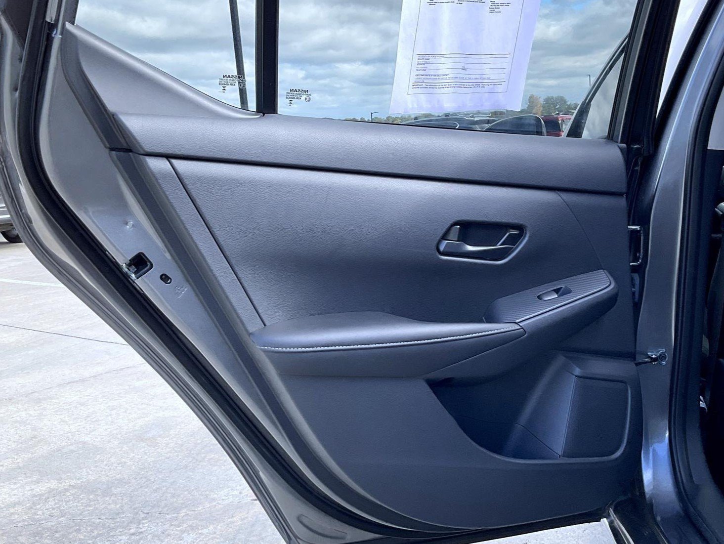 Used 2025 Gray Nissan S image 27
