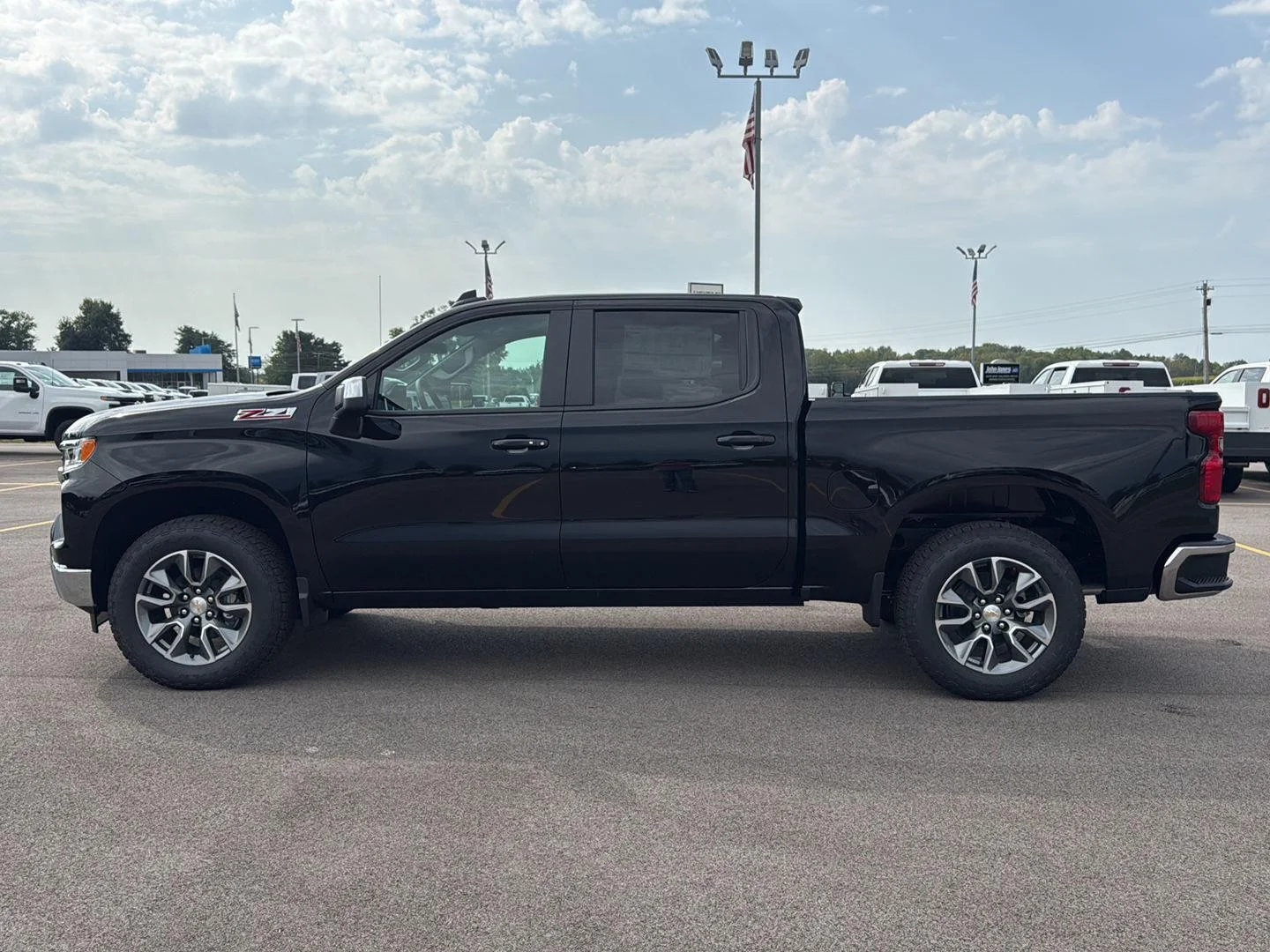 2026 Chevrolet Silverado 1500 LT - Photo 8