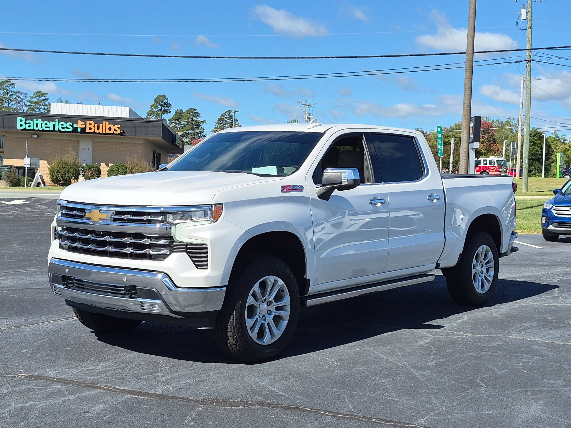 Used 2022 Iridescent Pearl Tricoat Chevrolet LTZ image 1