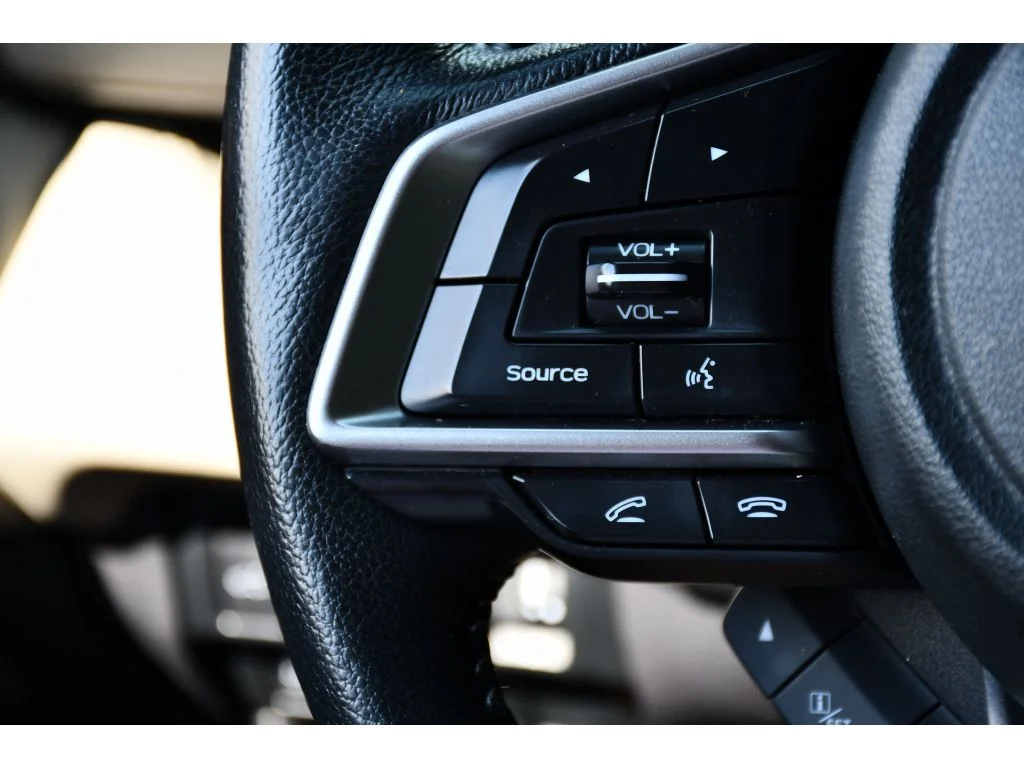 Used 2020 Crystal Black Silica Subaru Limited image 36