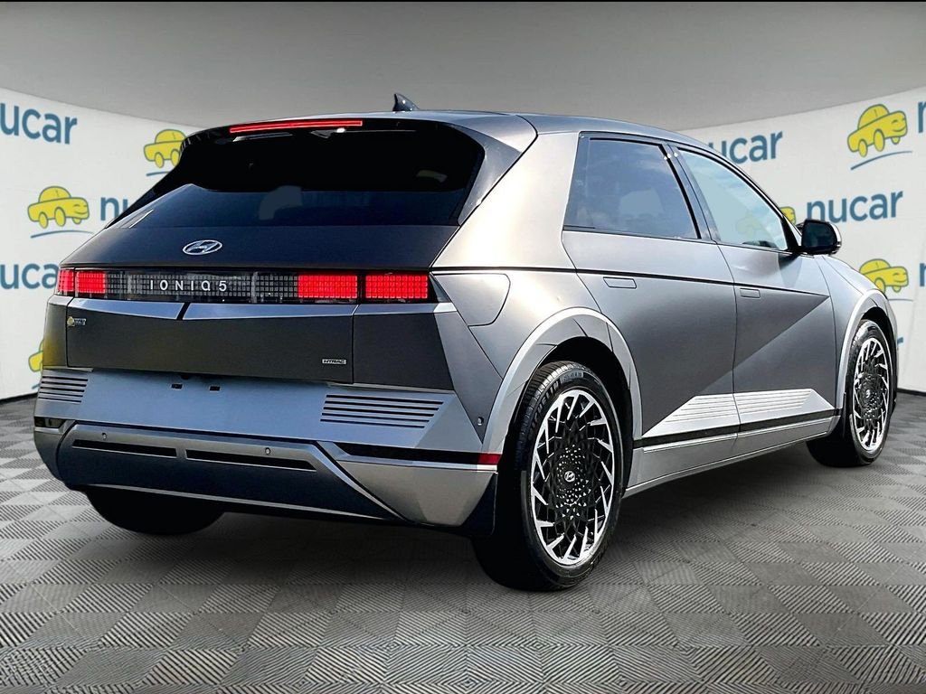 Used 2022 Gray Hyundai Limited image 6