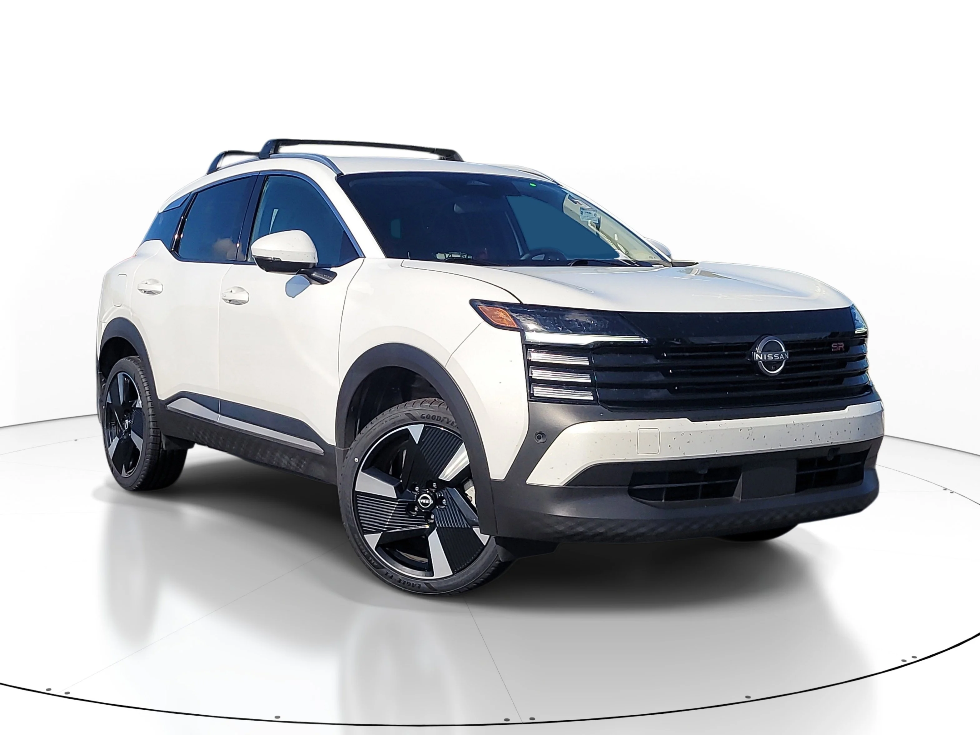 Used 2025 Aspen White Tricoat Nissan SR image 1