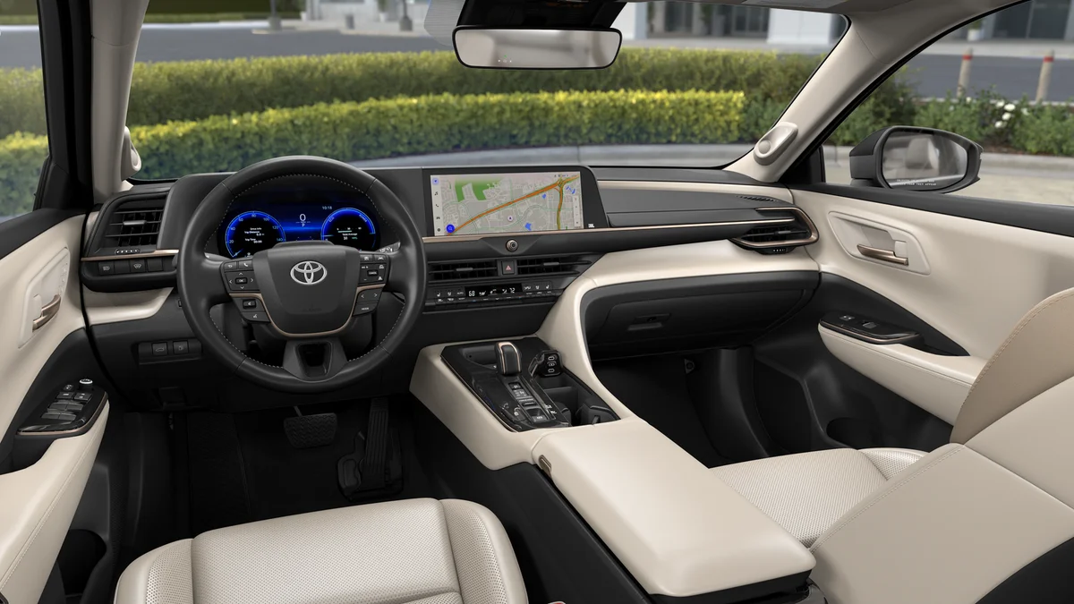 2026 Toyota Crown Limited - Photo 31