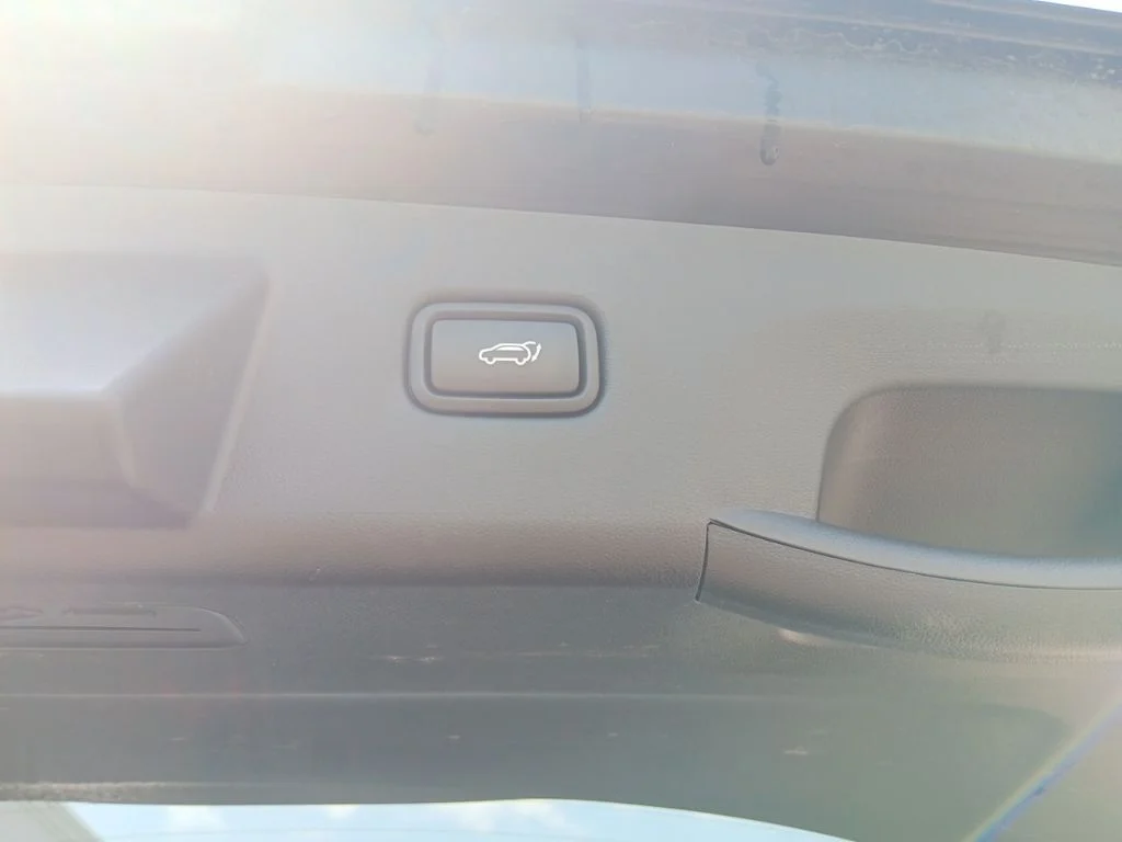 Used 2024 Black Pearl Hyundai SEL Convenience image 32