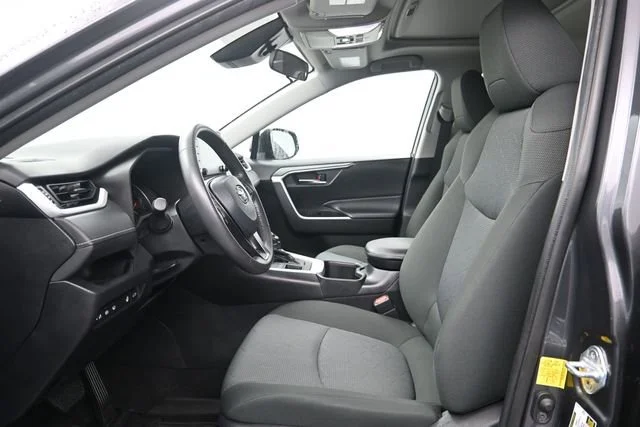 Used 2022 Magnetic Gray Met Toyota XLE image 9