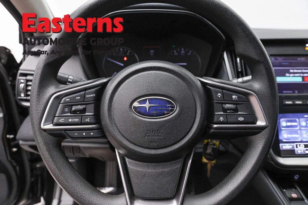 Used 2024 Black Subaru 2.5i image 10