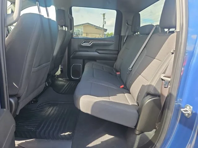 Used 2024 Lakeshore Blue Metallic Chevrolet LT (2FL) image 25
