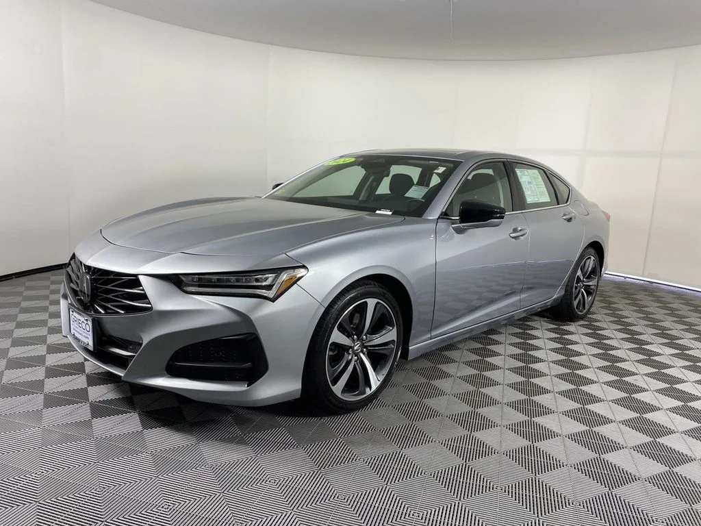 Used 2024 Lunar Silver Metallic Acura Technology Package image 4