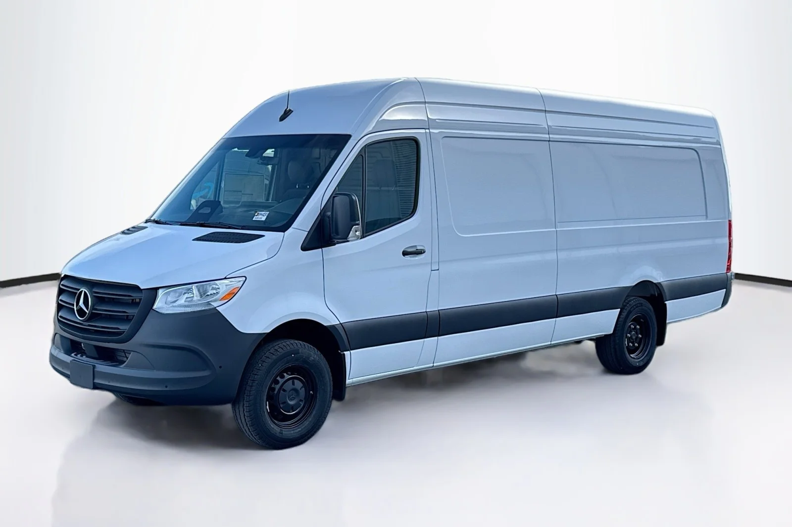 2026 Mercedes-Benz Sprinter 3500XD 170 Ext WB HO High Roof's photo