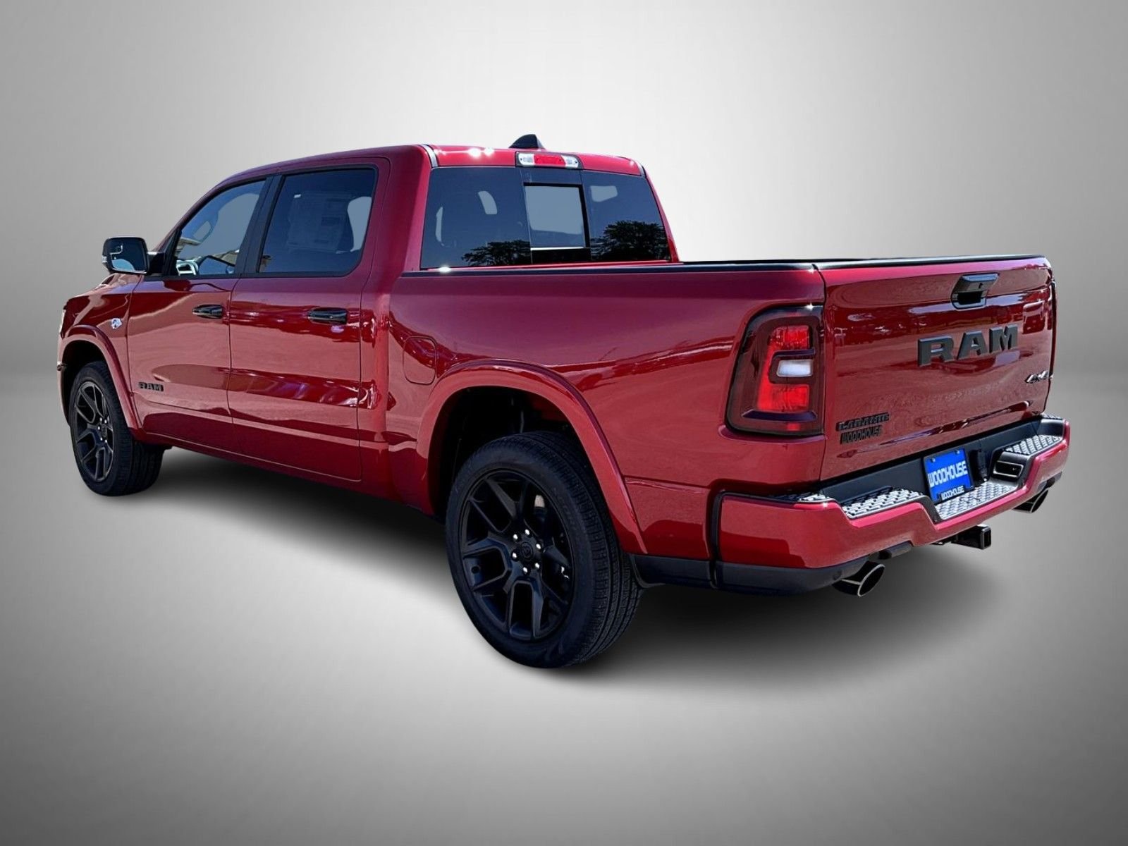 New 2026 Molten Red Pearl-Coat Exterior Paint RAM Laramie image 7