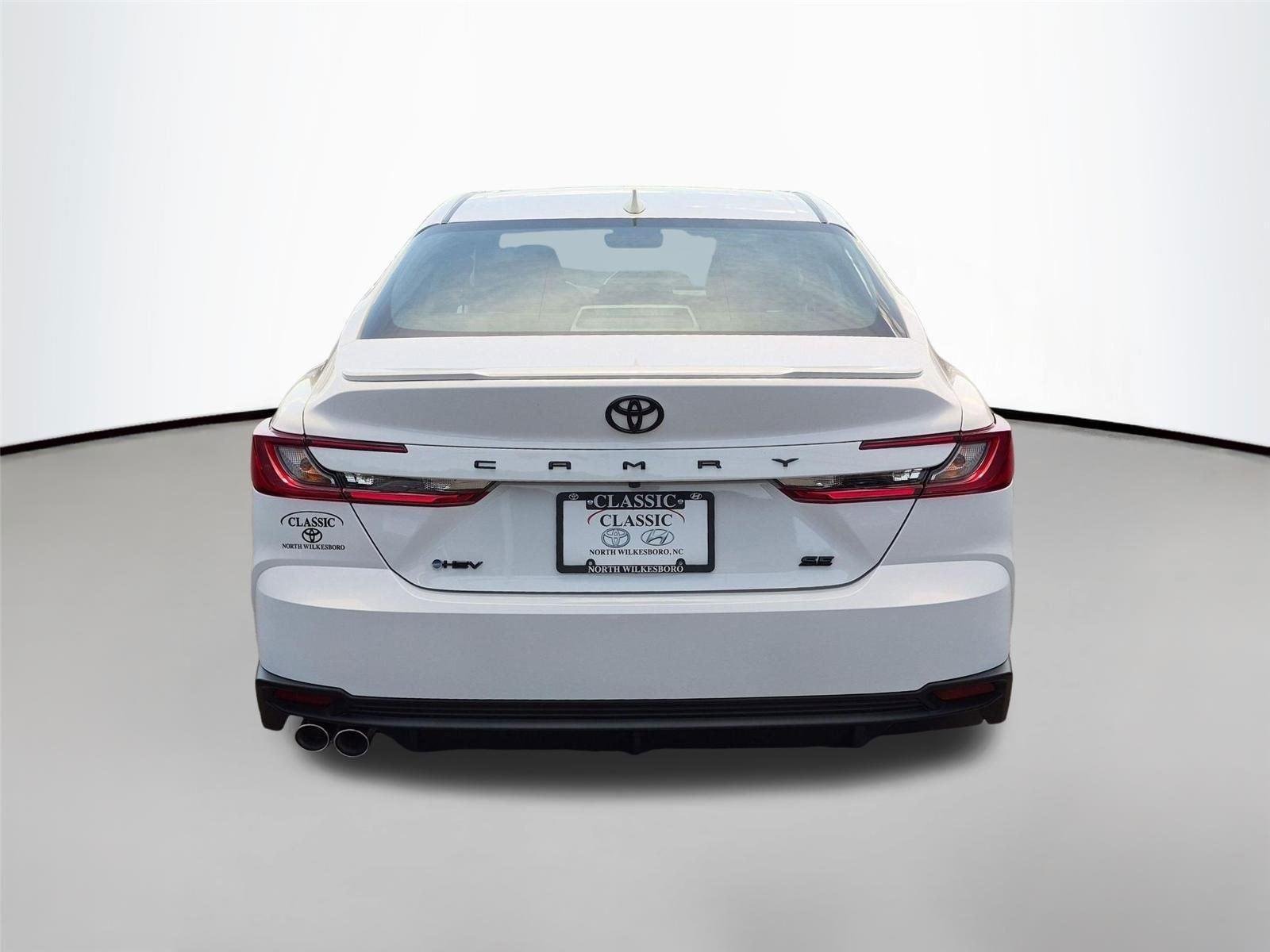 New 2026 Ice Cap Toyota SE image 4