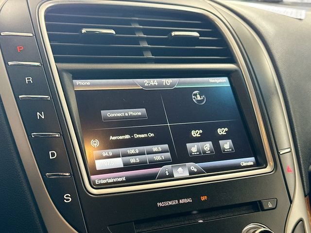 Used 2016 Tan Lincoln Select image 15