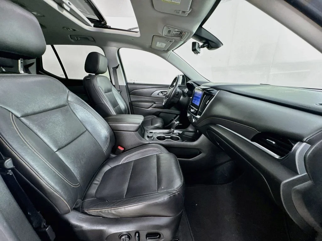Used 2020 Summit White Chevrolet Premier image 38