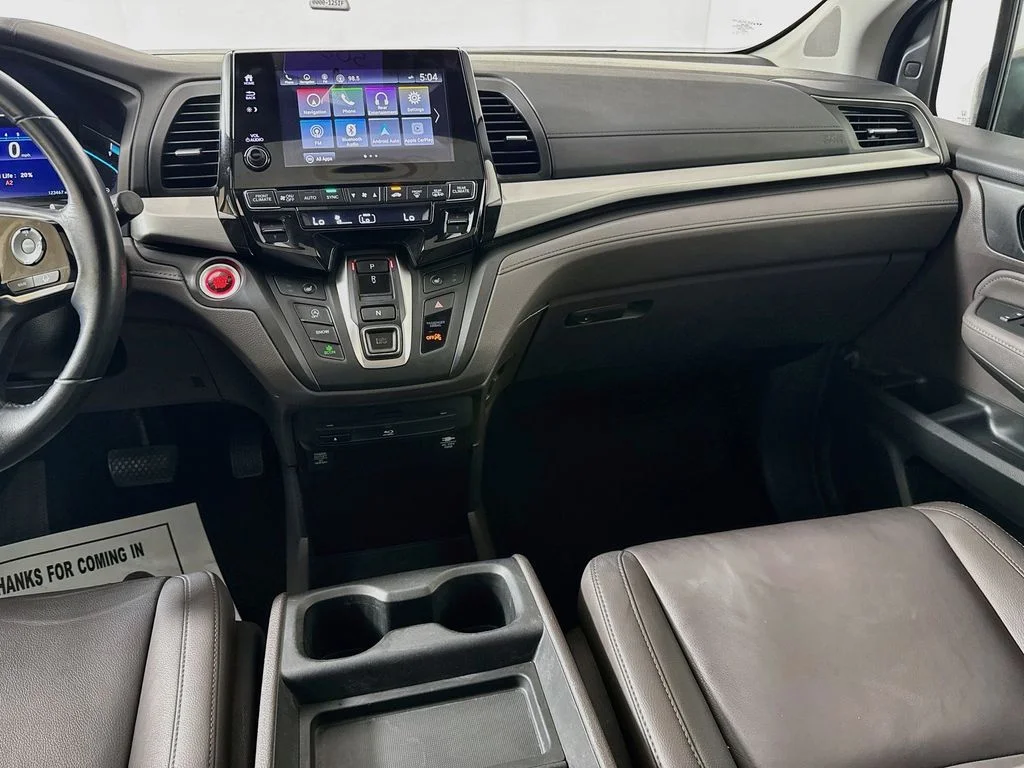Used 2018 Silver Honda Touring image 29