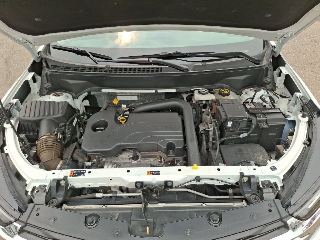 2024 Chevrolet Equinox LT - Photo 17