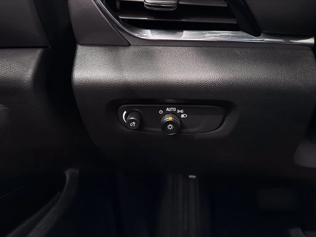 2023 Chevrolet Traverse 1LT - Photo 25