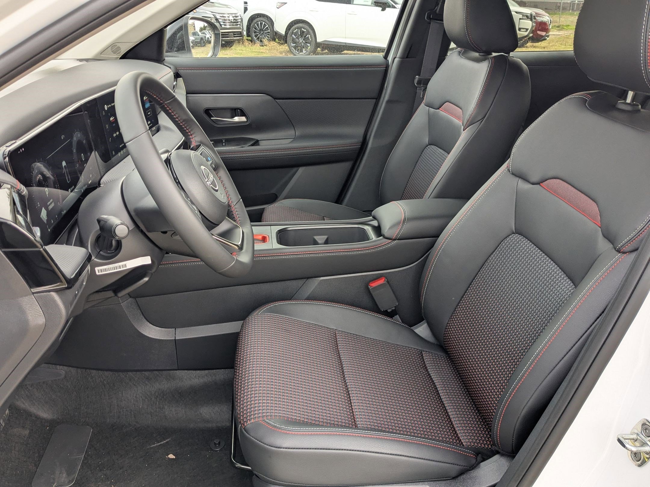 New 2026 Aspen White Tricoat Nissan SR image 15
